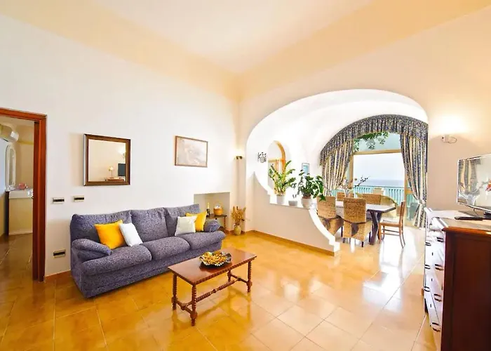 House Teresa - Private Pool Apartment
